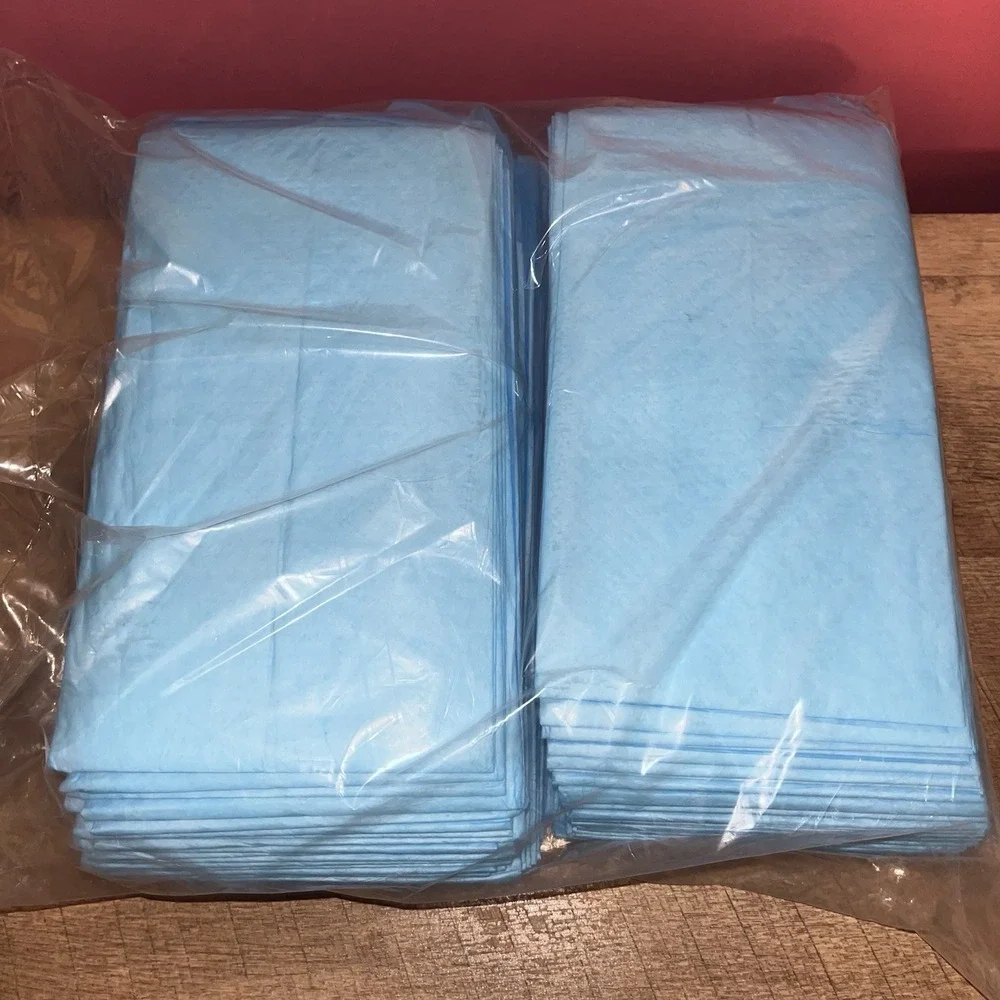 100 Large 17'' x 24'' Disposable Bed Covers Disposable Incontinence Blue Pads